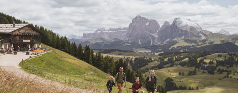 057_sam-family_©KOTTERSTEGER_250709_KOT_6684-2441